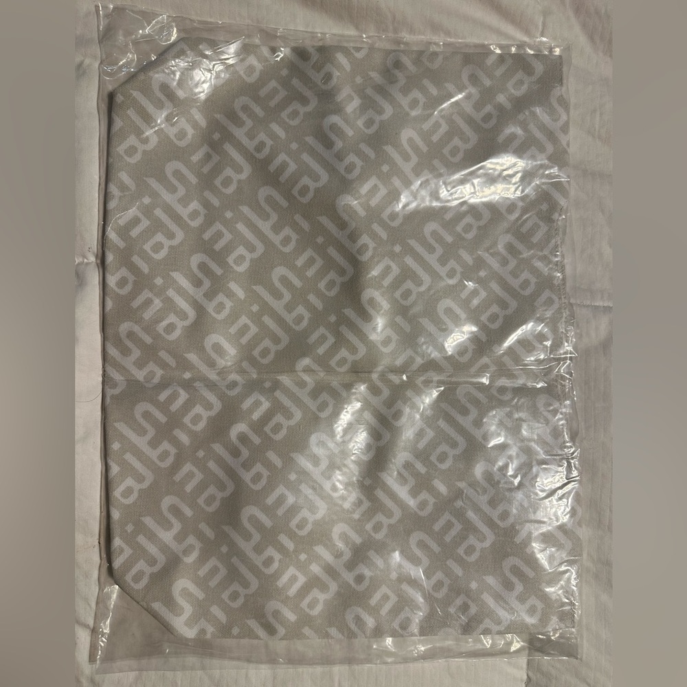 SWEATY BETTY & Halle Berry collaboration NWT TOTE